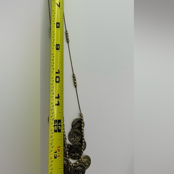 Faux Coin & Beaded Necklace. Goldtone twisted chain w/faceted beads & faux coins - Picture 4 of 4